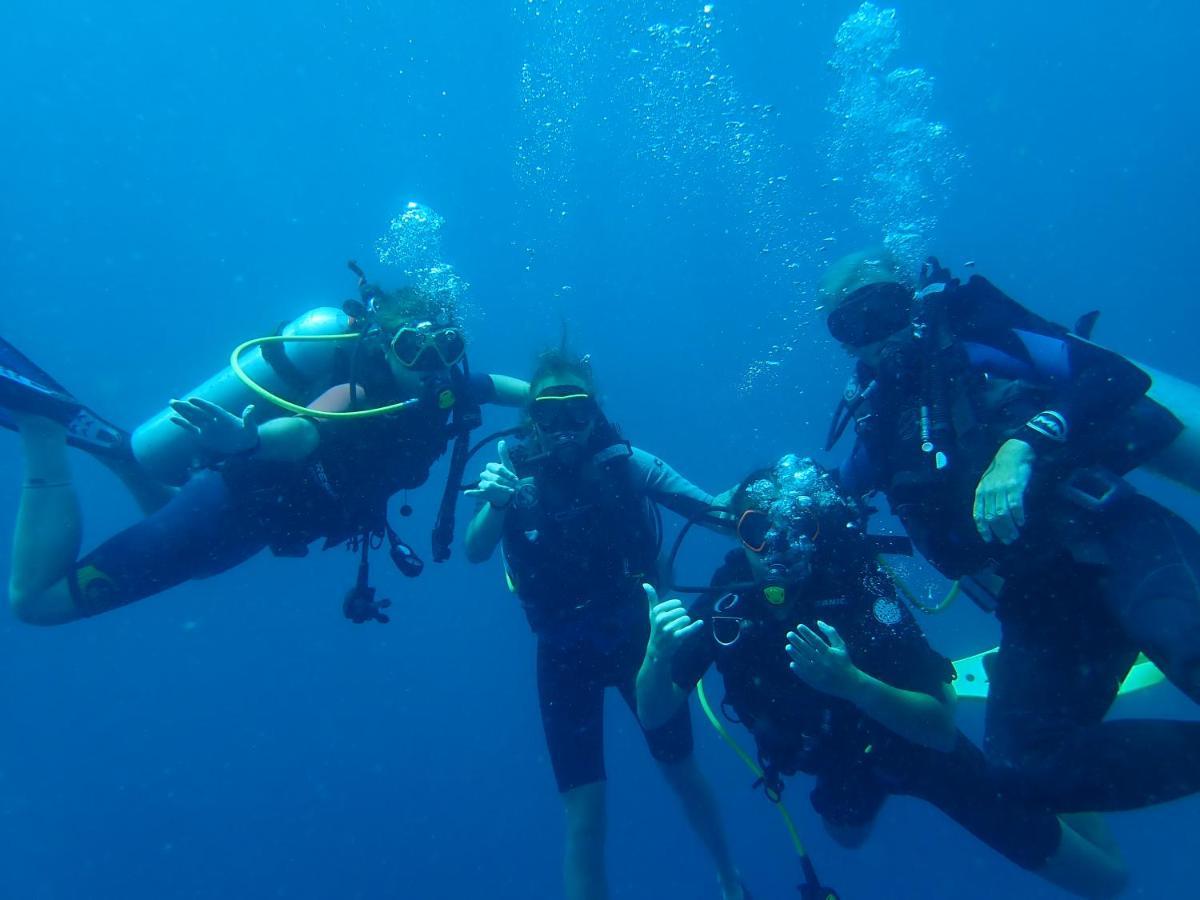 The High Dive Gili Gede By Ultimate Resorts Εξωτερικό φωτογραφία