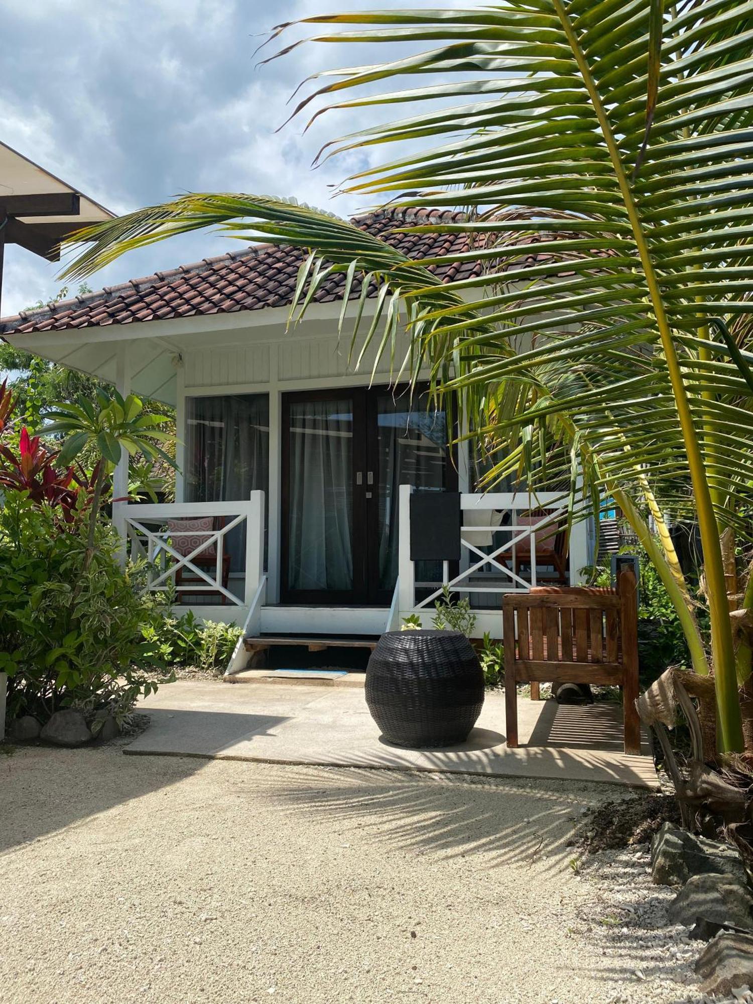 The High Dive Gili Gede By Ultimate Resorts Εξωτερικό φωτογραφία